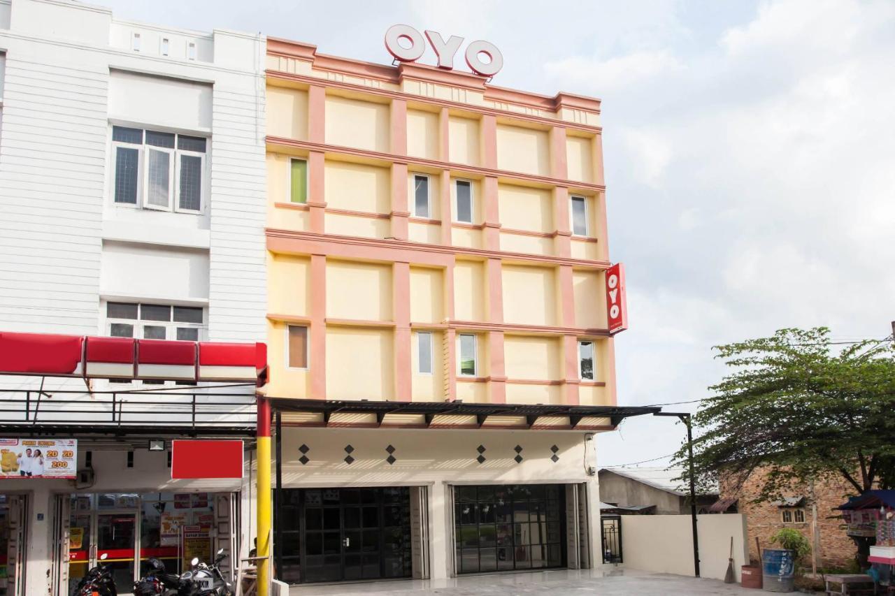Oyo 2361 Hotel Winston Glugur Eksteriør bilde